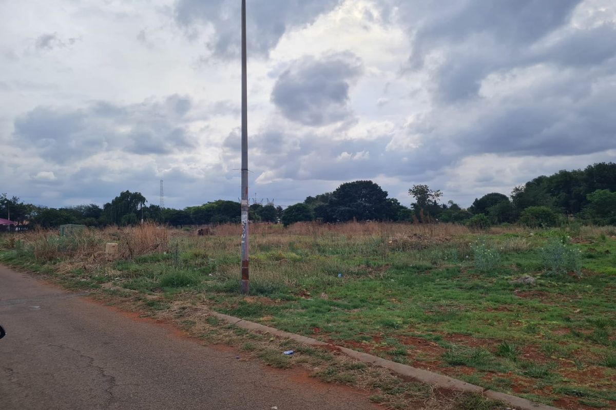 Excelllent size, Excellent price and an Excellent opportunity - Photo 3