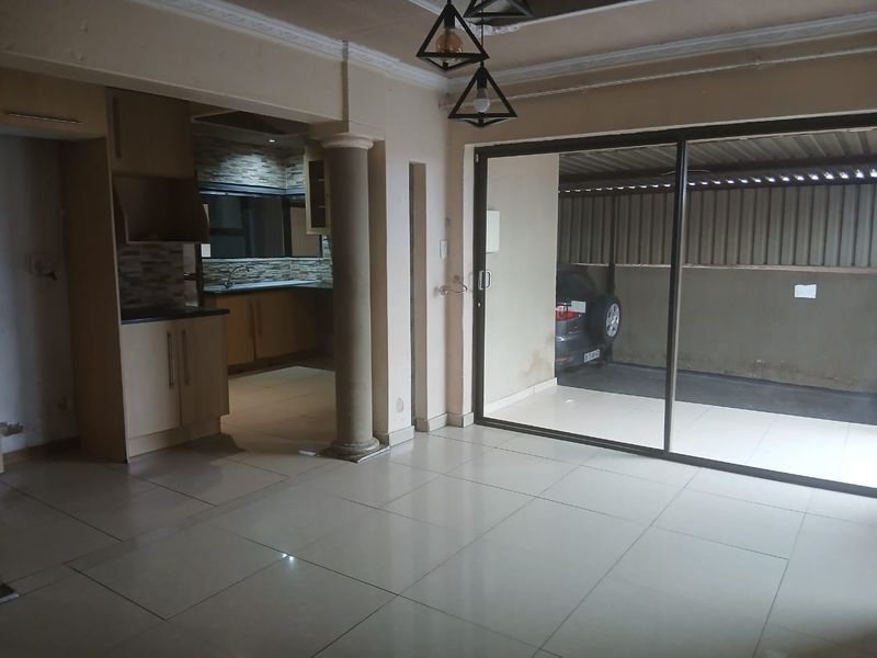Spacious 3-Bedroom Rental Property in Naledi - Photo 8