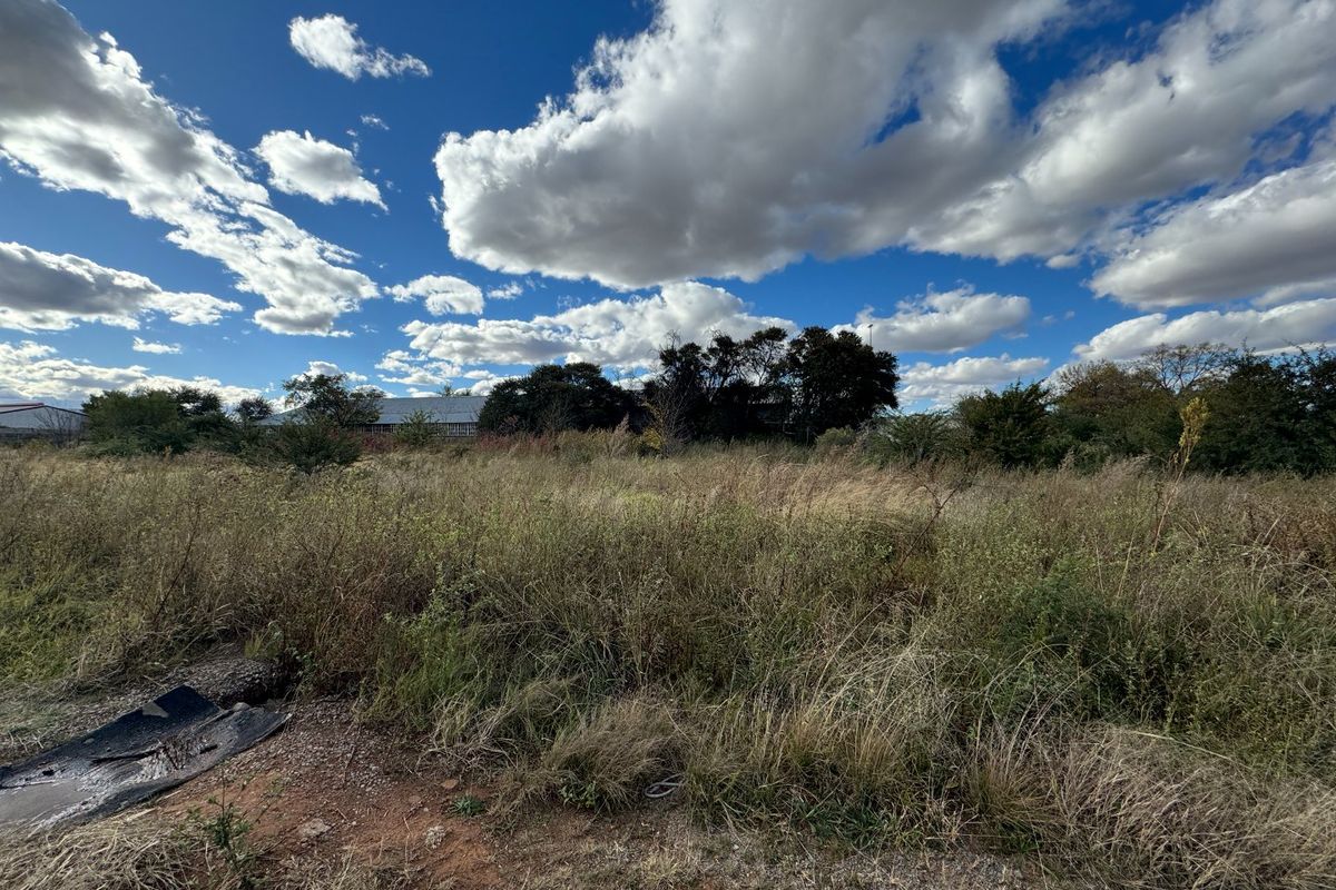 Industrial property - Photo 2