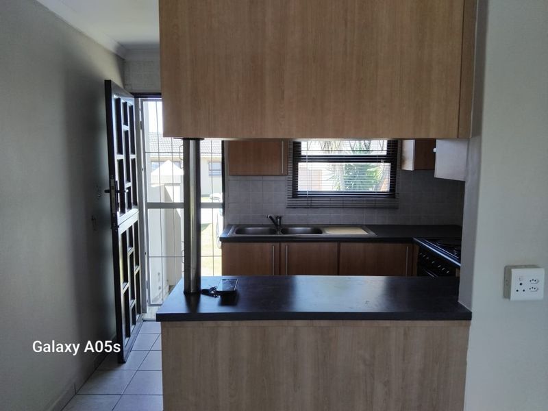 Immaculate 3 Bed  unit in Eikehof - Photo 3