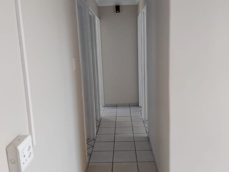 Immaculate 3 Bed  unit in Eikehof - Photo 10