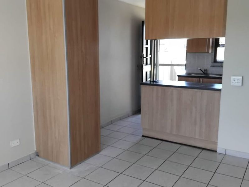 Immaculate 3 Bed  unit in Eikehof - Photo 9