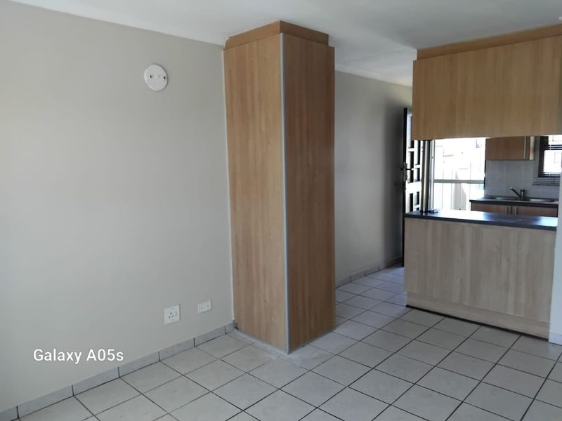 Immaculate 3 Bed  unit in Eikehof - Photo 8