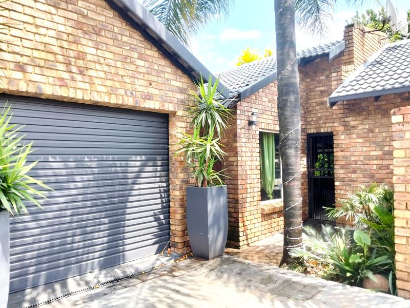 3 Bedroom house for Sale in Wierda Park - Photo 2