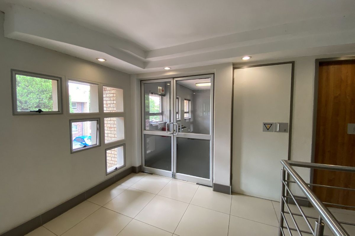 Large Affordable Office Space Available In Lynnwood - Photo 4