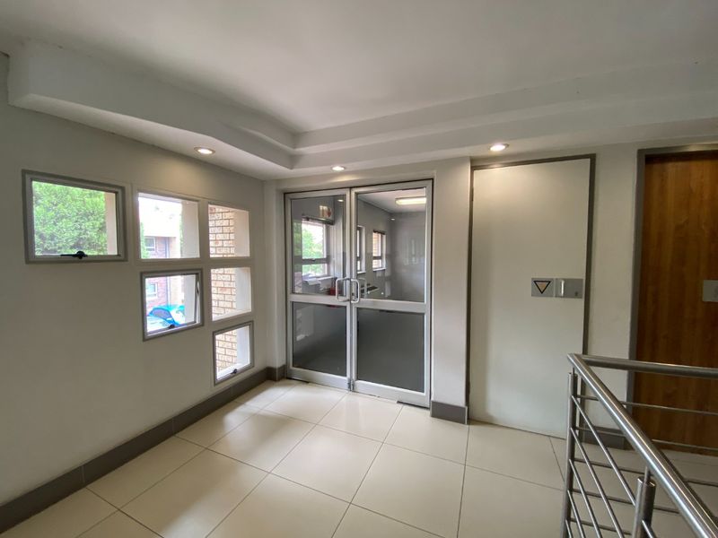 Large Affordable Office Space Available In Lynnwood - Photo 4