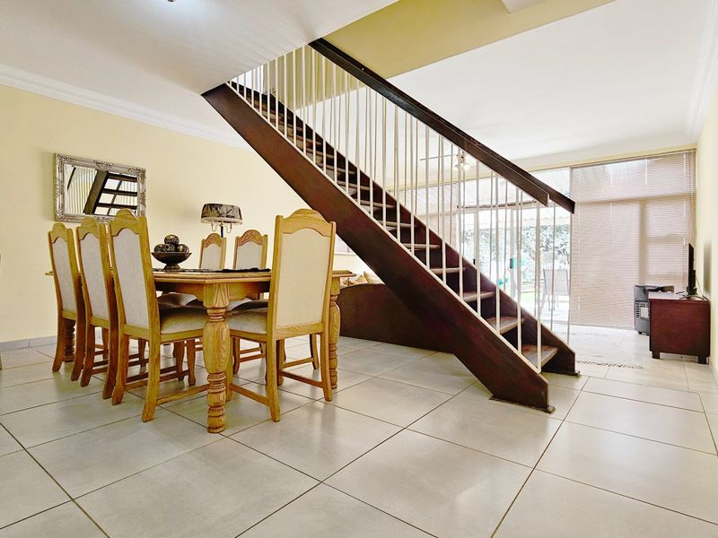 A stunning duplex unit in Three Rivers Proper. - Photo 5