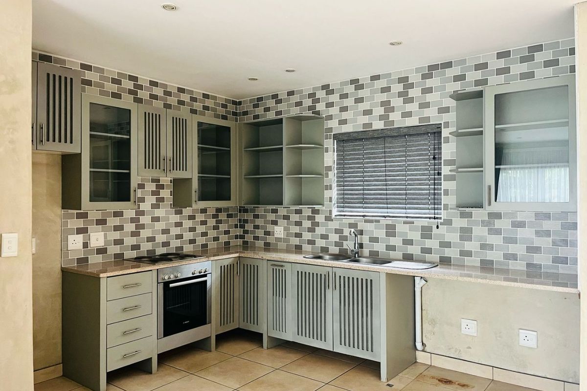 Stunning 2-Bedroom Duplex apartment for rent at Hartfield - Photo 2