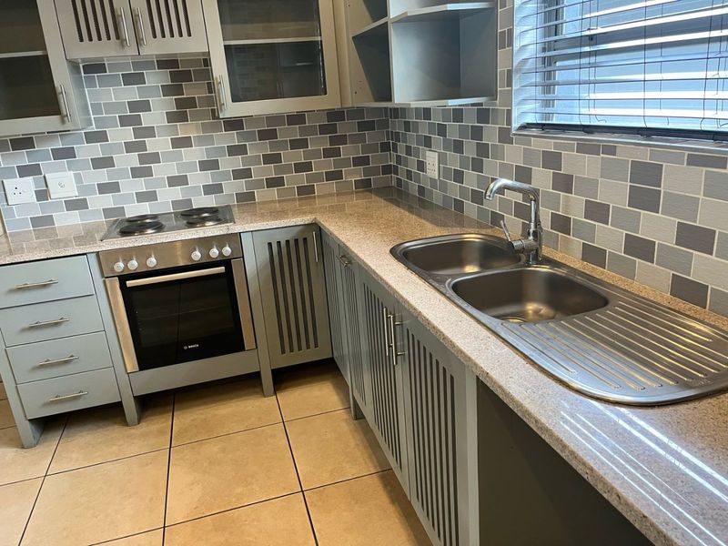 Stunning 2-Bedroom Duplex apartment for rent at Hartfield - Photo 3