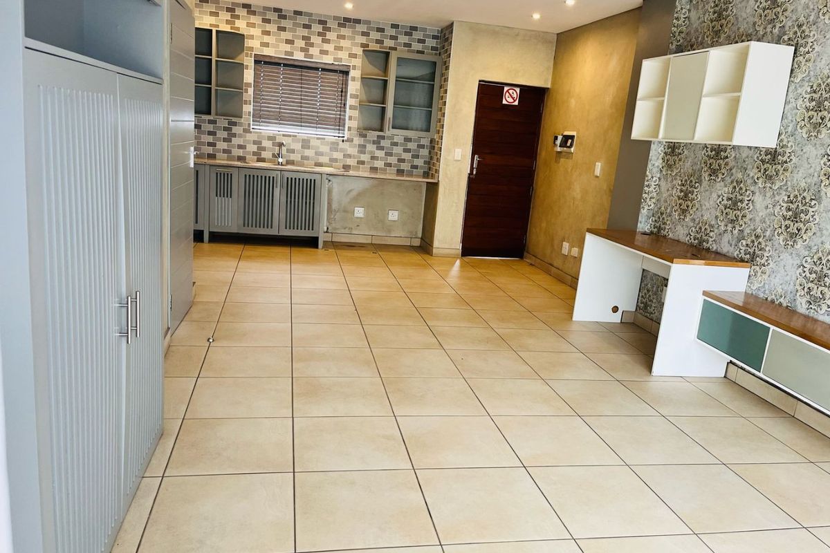 Stunning 2-Bedroom Duplex apartment for rent at Hartfield - Photo 5