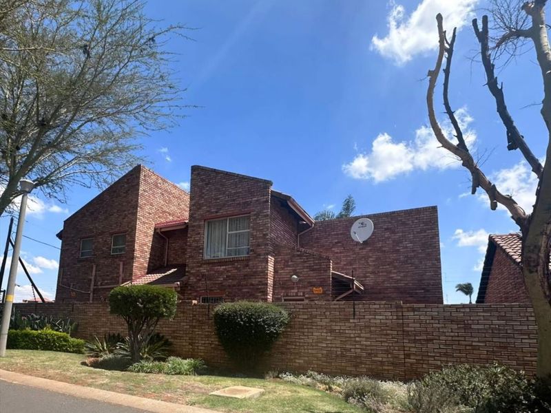 Property Layout Overview - Photo 3