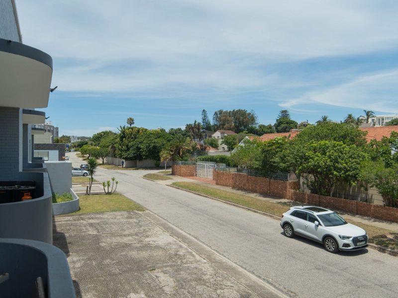 2 Bedroom Apartment / Flat for Sale in Humewood - Photo 9