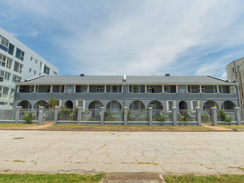 2 Bedroom Apartment / Flat for Sale in Humewood - Photo 2