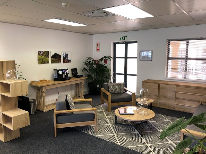 Versatile Commercial Space To Entertain - Photo 3