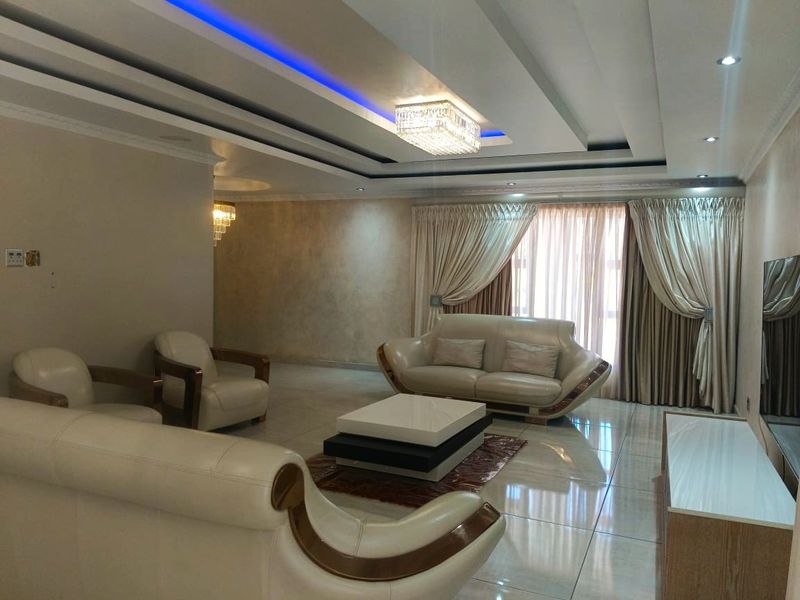 Modern Luxury Living in a Top Security Estate – Polokwane - Photo 4