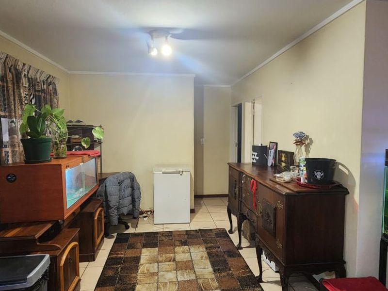 Ground Floor Gem with Private Garden in Secure Complex - Photo 8