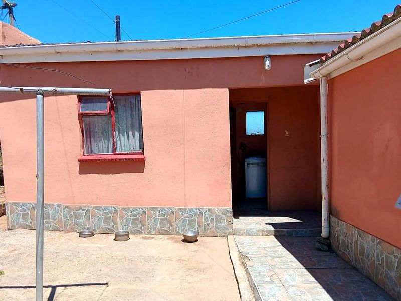 4 Bedroom House for in Mdantsane - Photo 3
