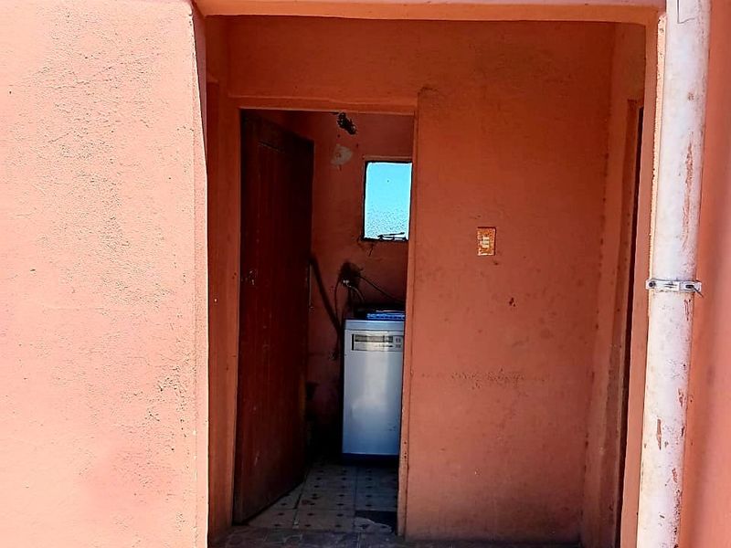 4 Bedroom House for in Mdantsane - Photo 4