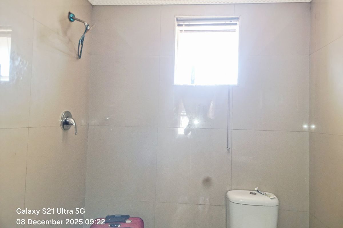 Modern 2-Bedroom Home for Sale in Tuscany Glen, Blue Downs.  EXCLUSIVE SOLE MANDATE!!!!! - Photo 5