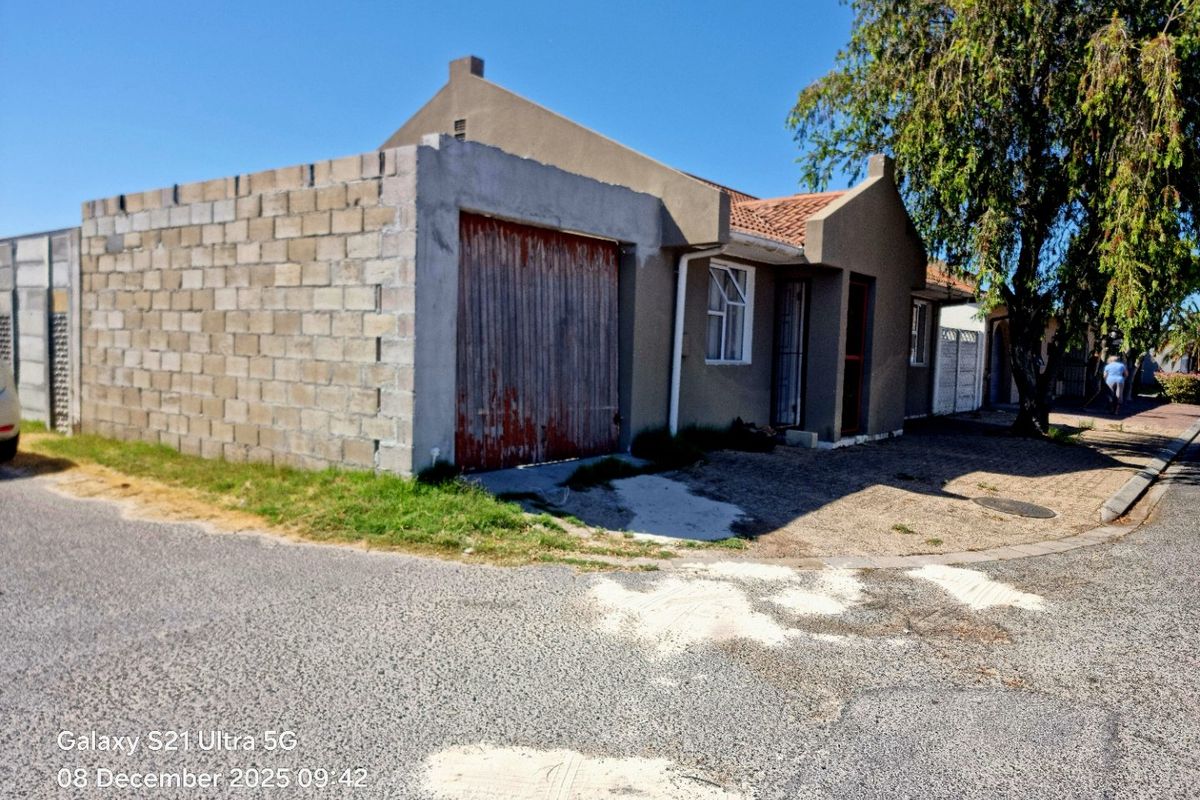 Modern 2-Bedroom Home for Sale in Tuscany Glen, Blue Downs.  EXCLUSIVE SOLE MANDATE!!!!! - Photo 2