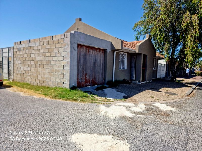 Modern 2-Bedroom Home for Sale in Tuscany Glen, Blue Downs.  EXCLUSIVE SOLE MANDATE!!!!! - Photo 2