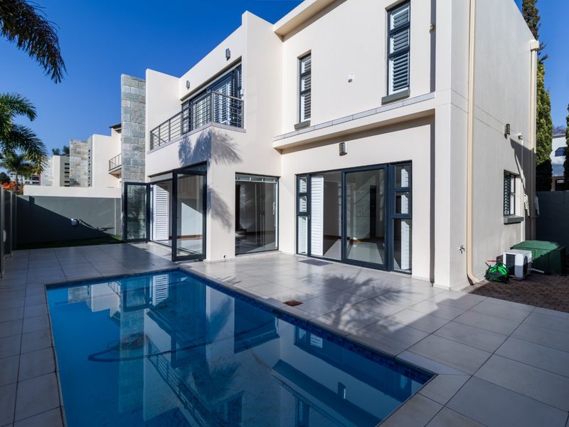 Modern 3 Bedroom Luxury Cluster Home for Sale In Bedfordview - Photo 6