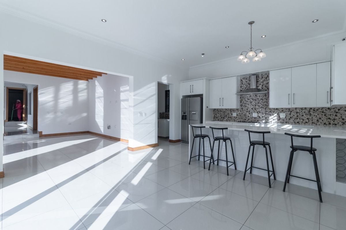 Luxury Cluster Living with Heated Pool, Solar Power & Designer Finishes - Photo 5