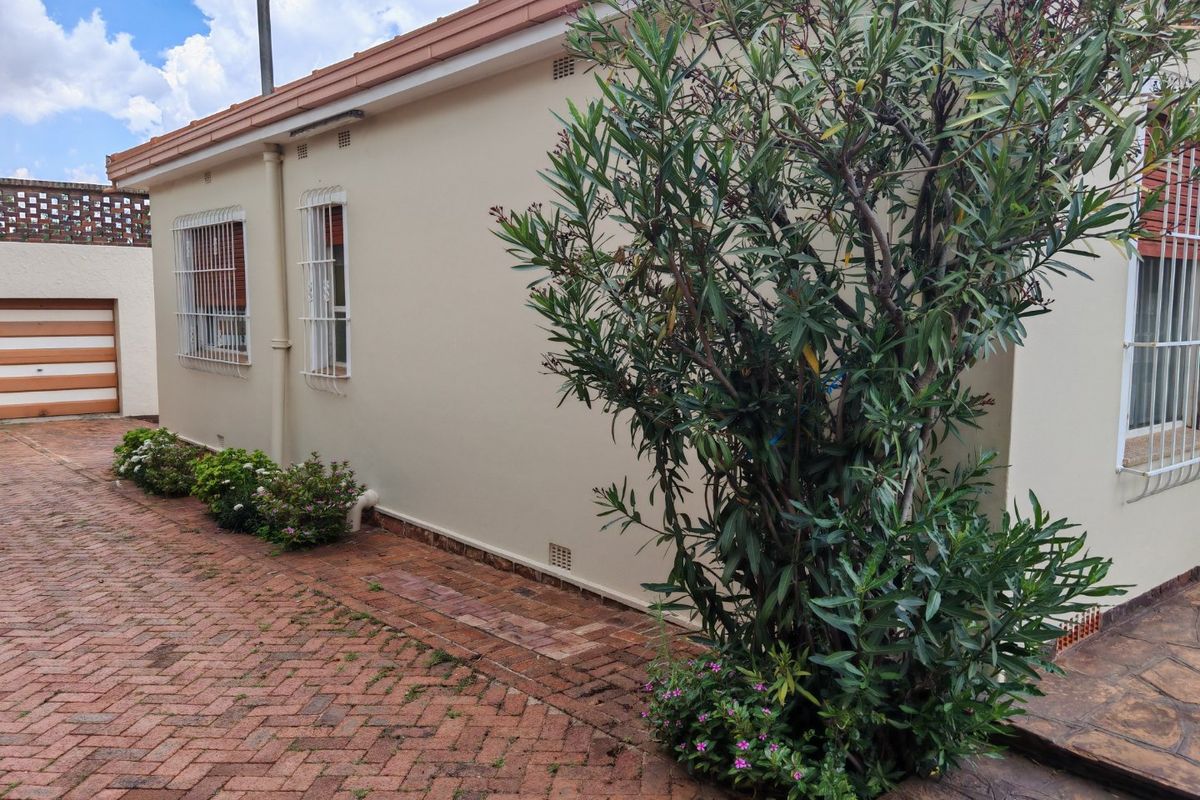 3-bedroom home for sale in Observatory. - Photo 4