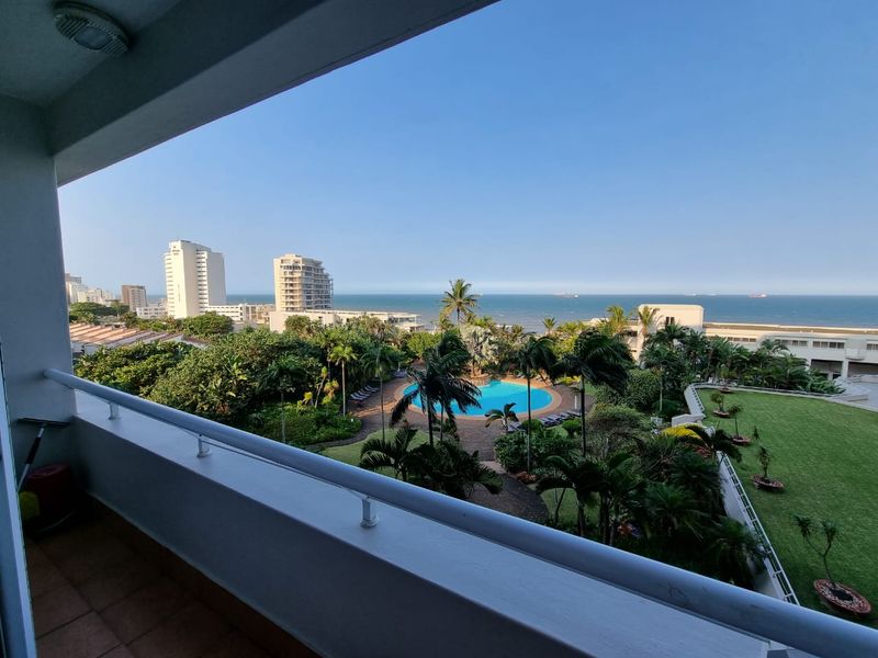 Exquisite 3 Bedroom Unit with Spectacular Views - Photo 3