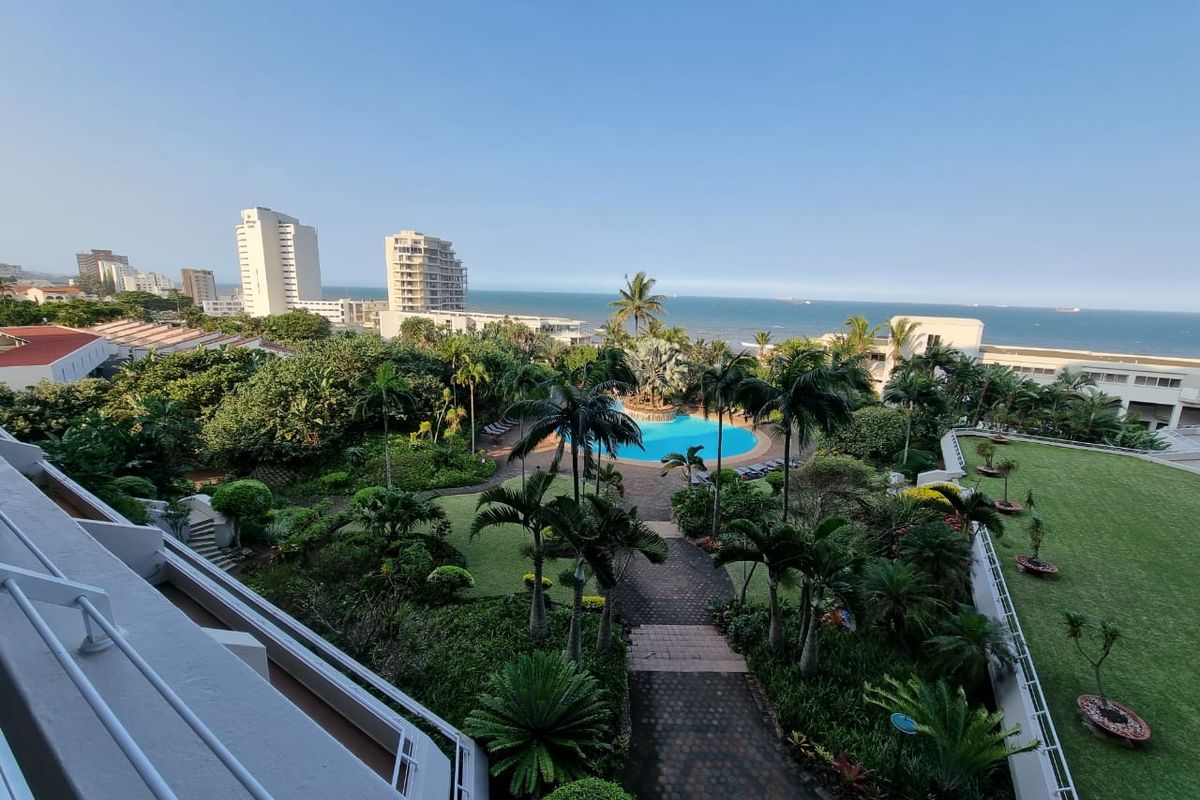 Exquisite 3 Bedroom Unit with Spectacular Views - Photo 2