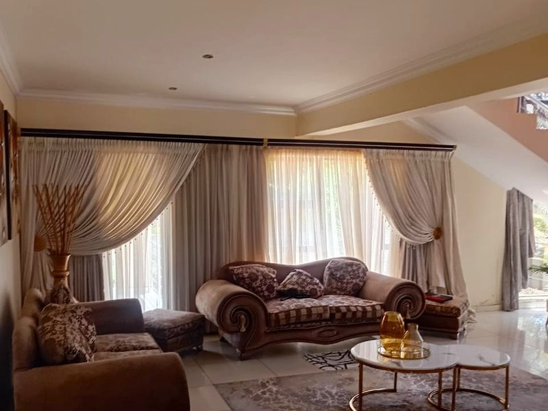 Well located, well built, well maintained! - Photo 4