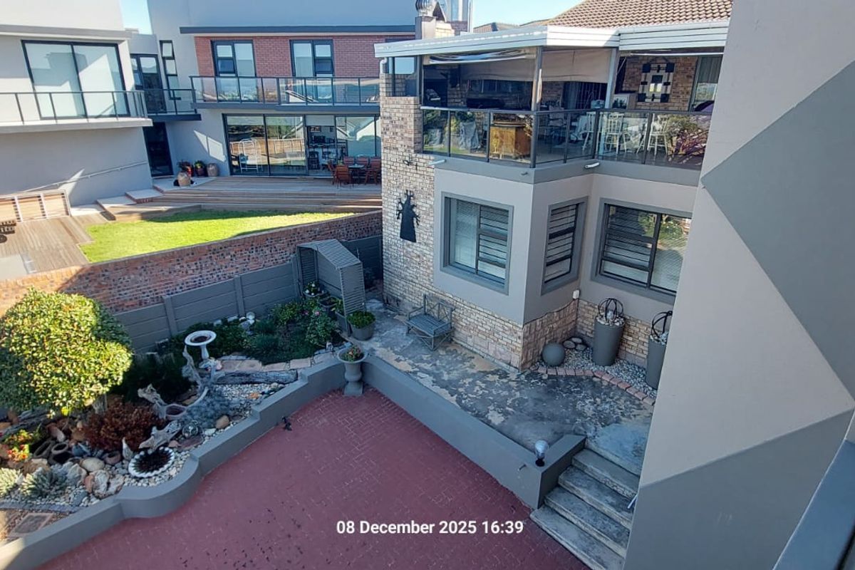 Spectacular Home For Sale in Jeffreys Bay  - Photo 4