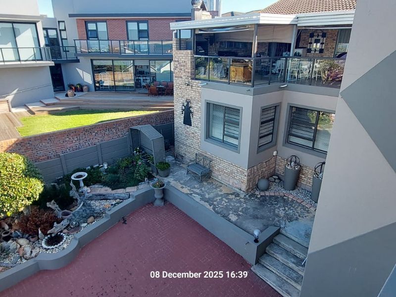 Spectacular Home For Sale in Jeffreys Bay  - Photo 4