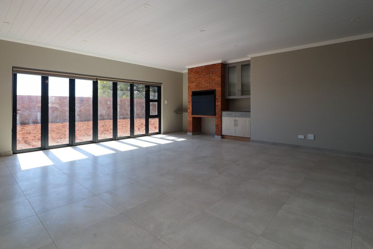 BRAND NEW TOWNHOUSE TO FIT A MODERN LIFESTYLE - Photo 3
