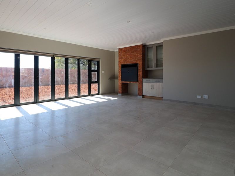 BRAND NEW TOWNHOUSE TO FIT A MODERN LIFESTYLE - Photo 3