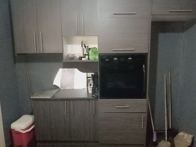 Affordable Spacious Corner Stand Home in Stilfontein Ext 2 – R425,000 - Photo 9