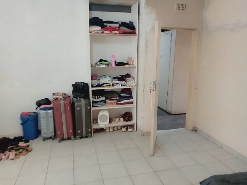 Affordable Spacious Corner Stand Home in Stilfontein Ext 2 – R425,000 - Photo 6