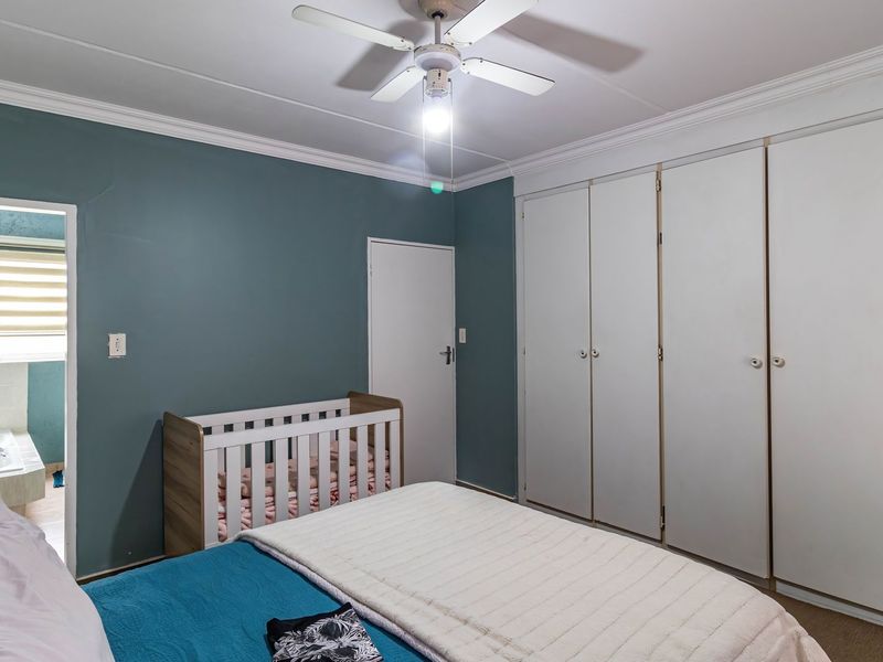 PRIME KEW DUPLEX – IMMACULATE, PERFECTLY POSITIONED & READY FOR YOU - Photo 8