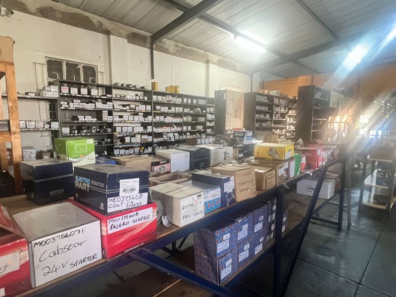 Commercial property  - Photo 6