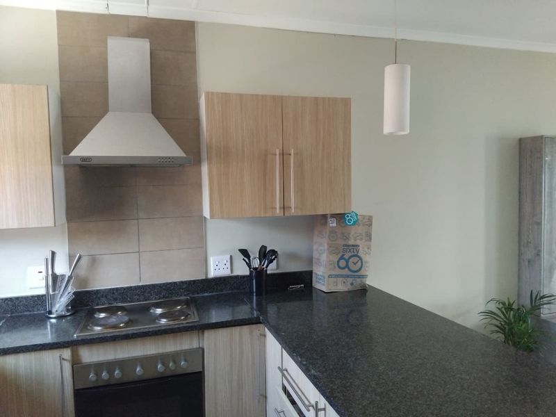 Modern 3-Bedroom Home with Beautiful Finishes – Mooikloof Ridge, - Photo 4