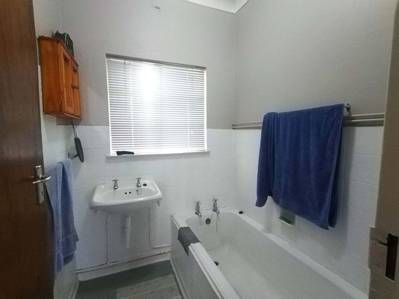 Perfect Starter Home with Bonus Flatlet in Popular Wilgehof! - Photo 10