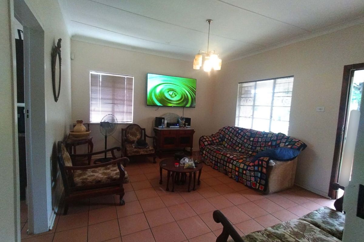 Perfect Starter Home with Bonus Flatlet in Popular Wilgehof! - Photo 5