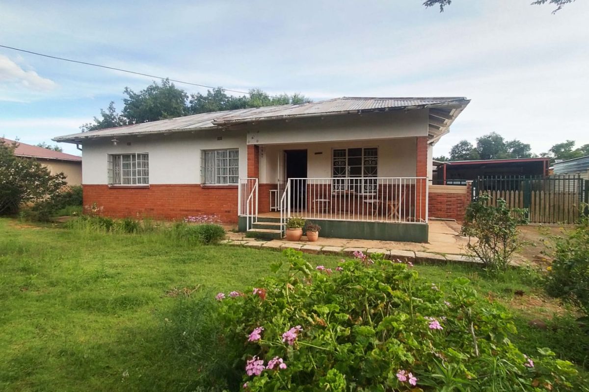 Perfect Starter Home with Bonus Flatlet in Popular Wilgehof! - Photo 2