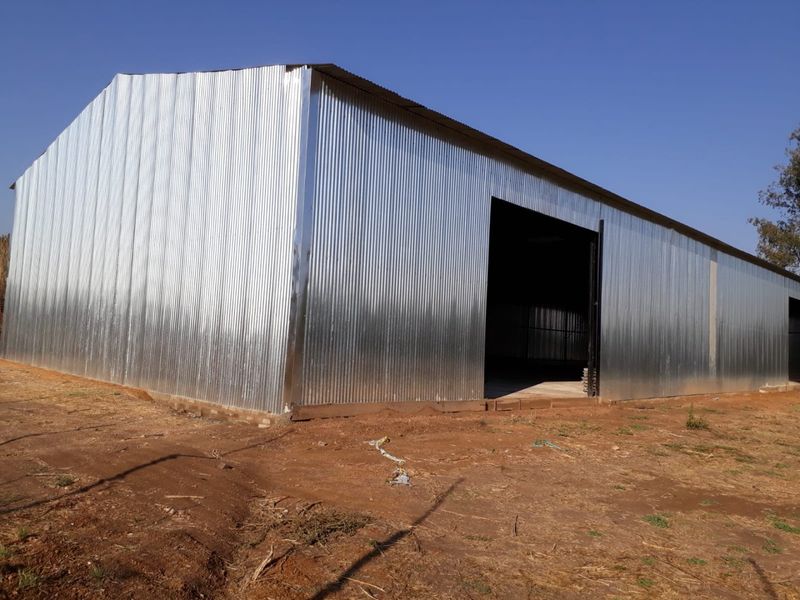 TWO 500 M2 WAREHOUSES TO RENT AT SUNRELLA LANSERIA - Photo 2