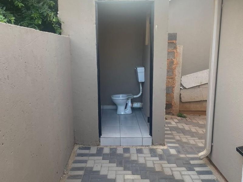 Stunning 3Bedroom House for Sale in Sky City - Photo 10