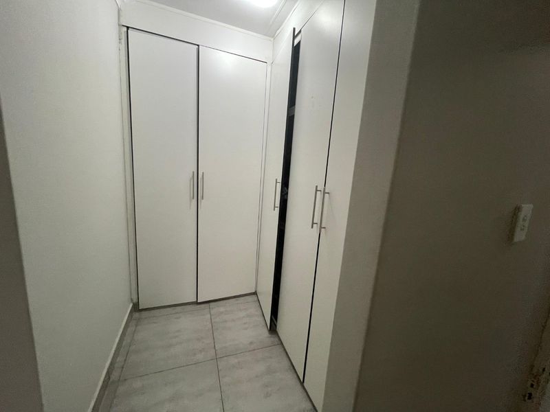 4 bedroom House for Sale - Photo 4