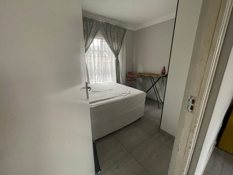 4 bedroom House for Sale - Photo 6