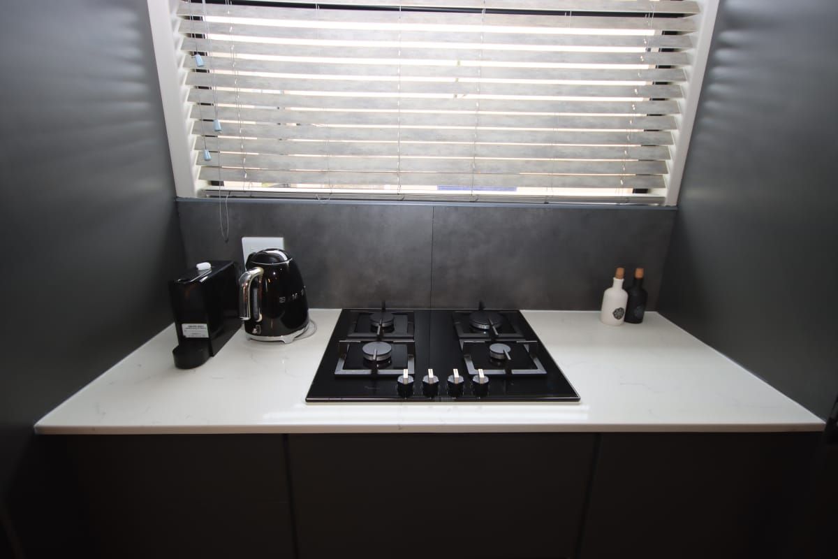 Homely 3 bedroom home in Umlele Heights, Kidds Beach - Photo 4