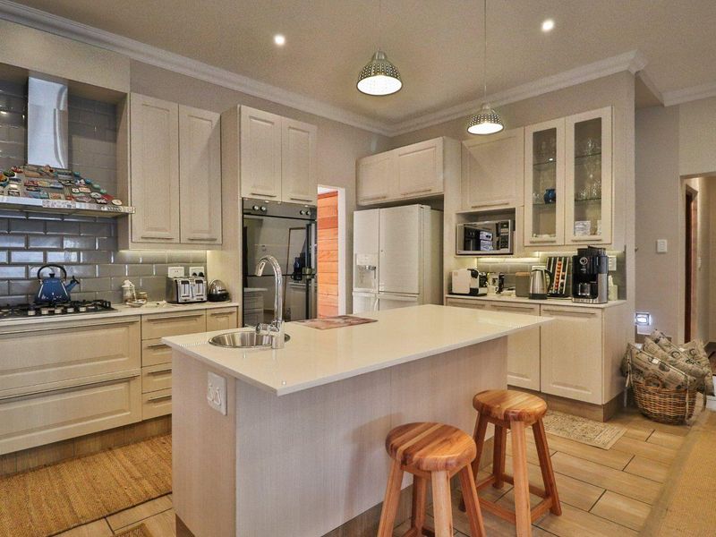 4 BEDROOM CLUSTER FOR RENT IN BEDFORDVIEW - Photo 5