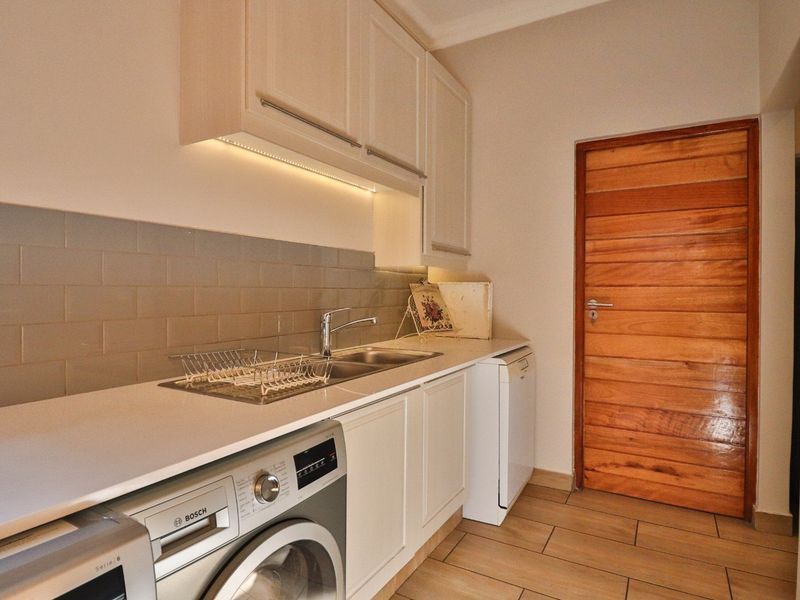 4 BEDROOM CLUSTER FOR RENT IN BEDFORDVIEW - Photo 9